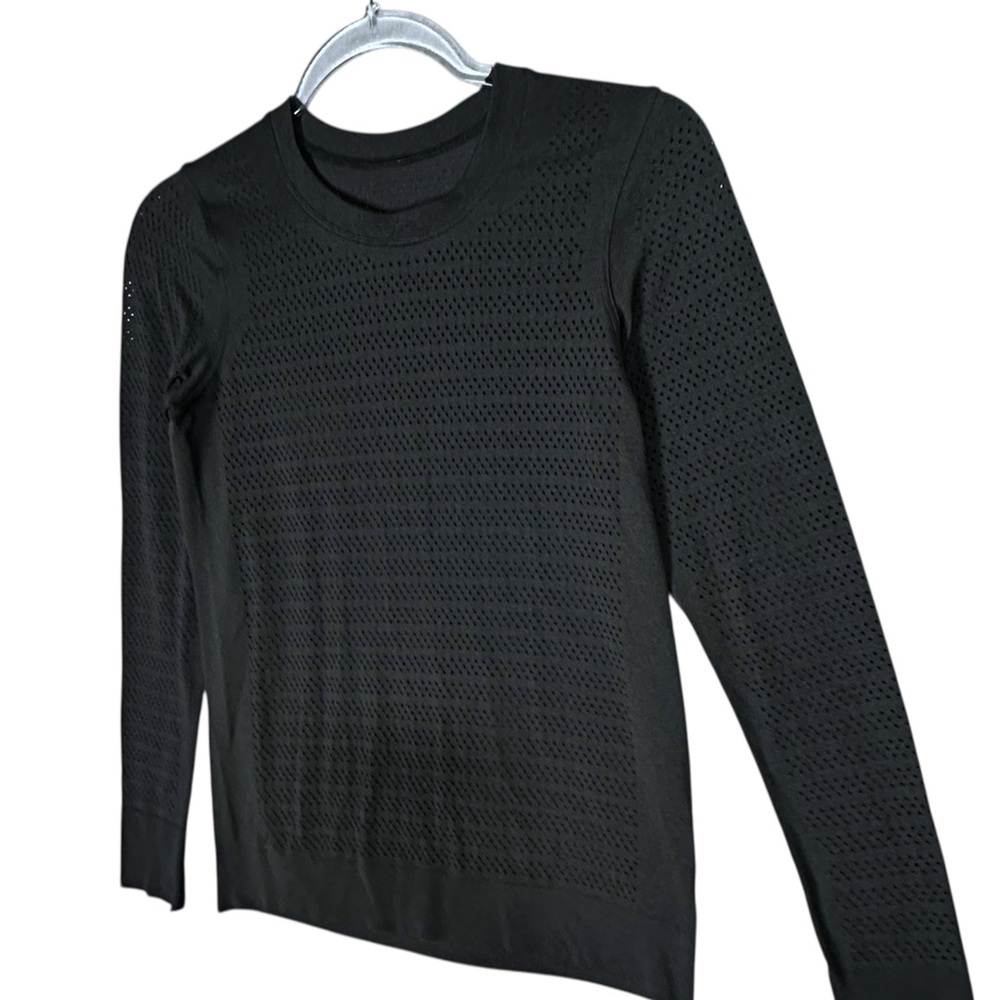 Lululemon Breeze By Top Sz 2 Black Long Sleeve Perforated Vented Running - Picture 7 of 11